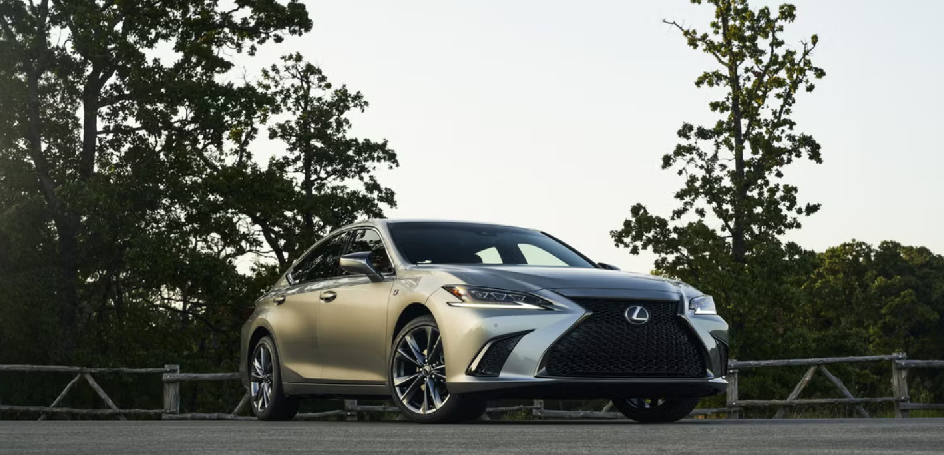 2025 Lexus ES